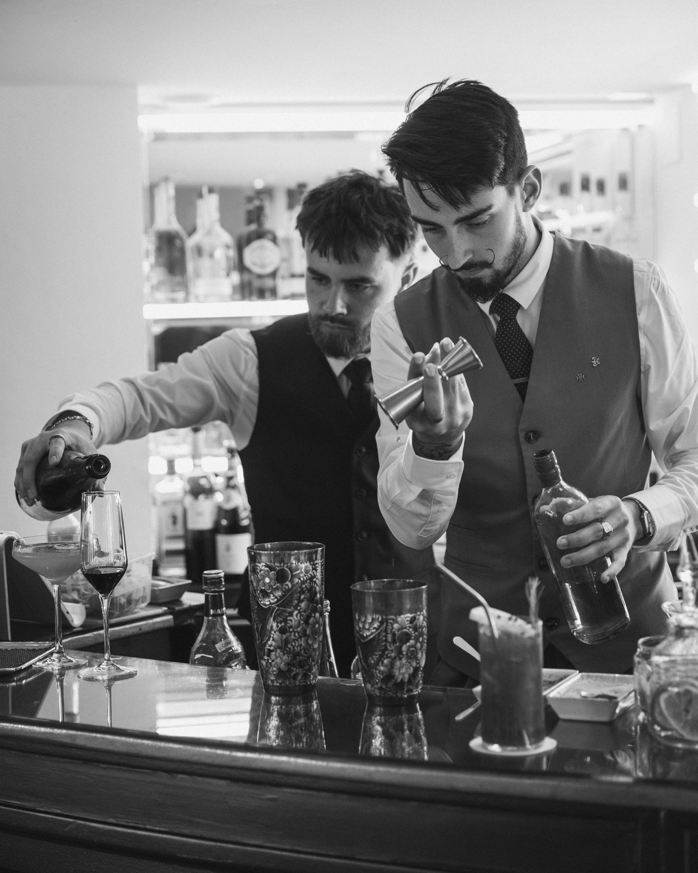 À quatre mains, au bar
